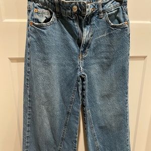 Zara - girls, size 11-12, blue jeans. Good condition.